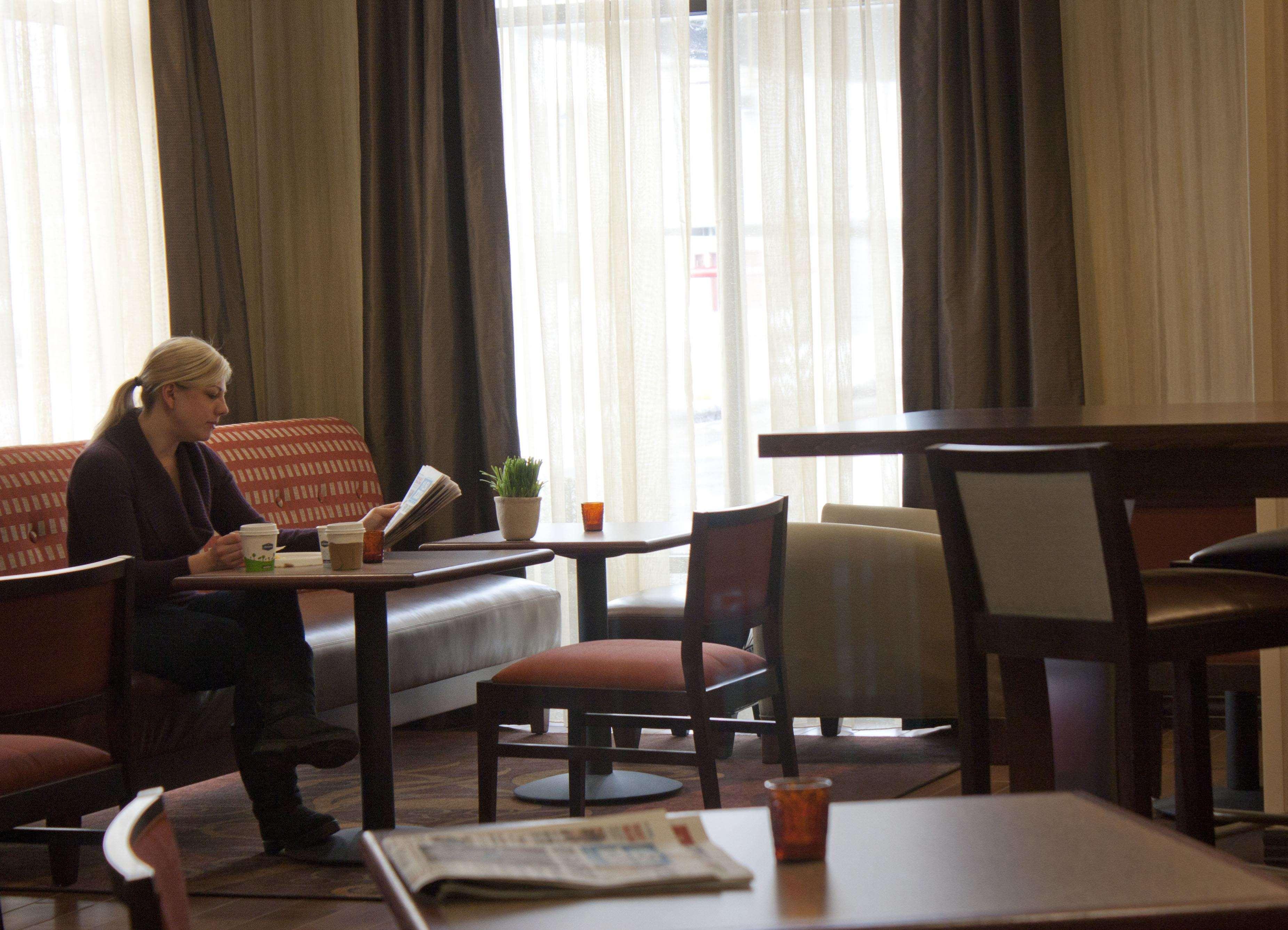 Hampton Inn - Берлінгтон Ресторан фото